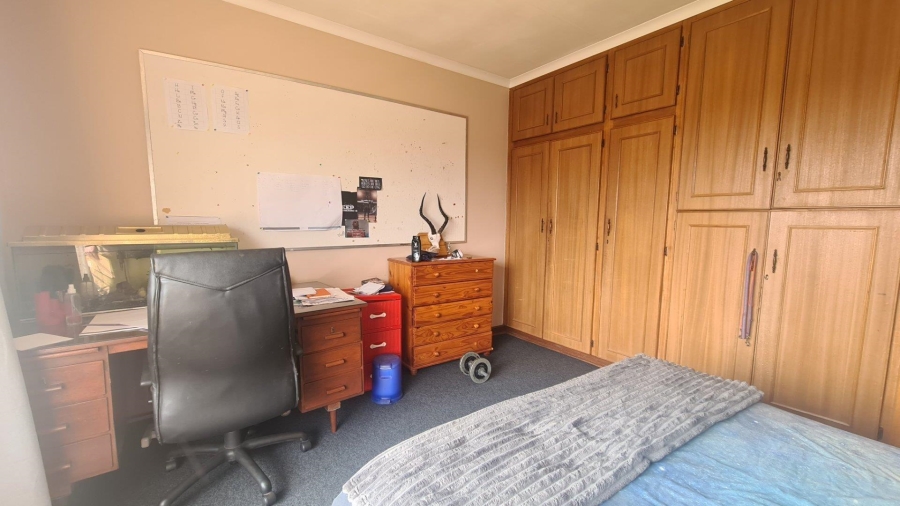 5 Bedroom Property for Sale in Wilgeboom A H North West